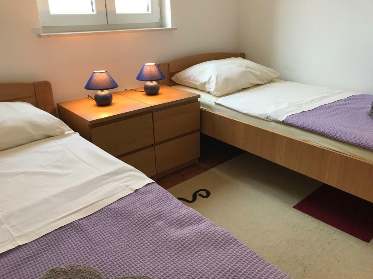 Apartmani Marija Klimno B エクステリア 写真