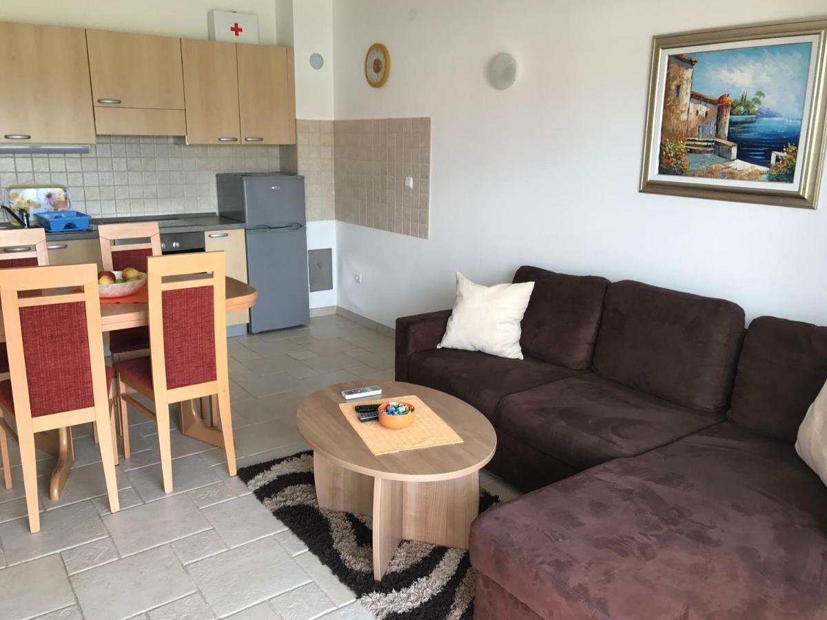 Apartmani Marija Klimno B エクステリア 写真